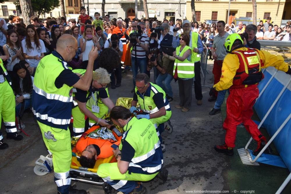 Un momento dell'esercitazione di protezione civile del maggio 2016 sul Mugnone